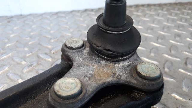 VAG 1K0407152AC Brazo inferior derecho de la suspensión delantera  en stock Valencia