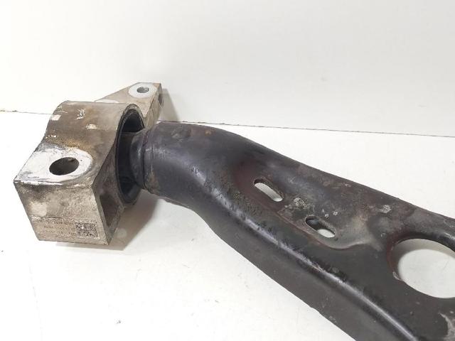 1K0407152BD Brazo inferior derecho de la suspensión delantera comprar Almería