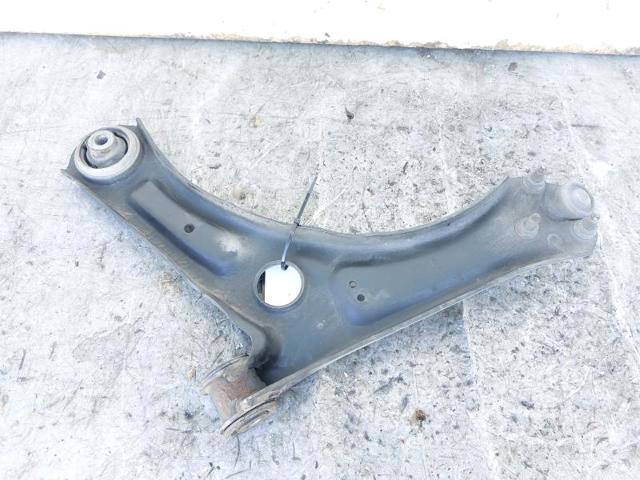 1K0407152BL Brazo inferior derecho de la suspensión delantera  disponible Málaga