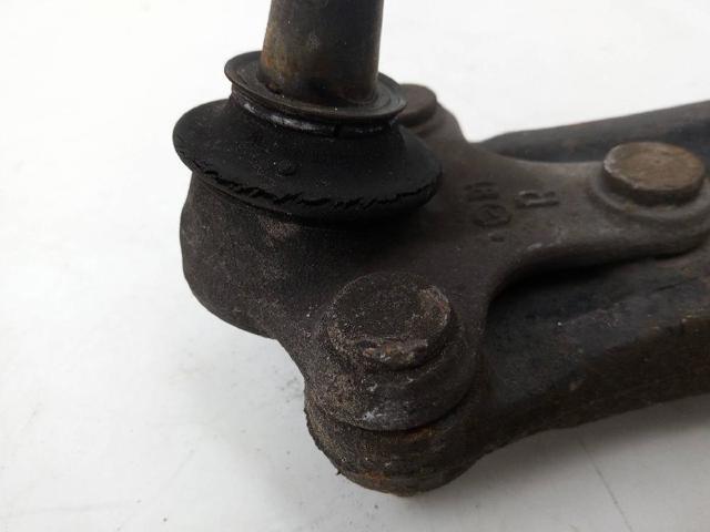1K0407153G VAG Brazo inferior izquierdo de la suspensión delantera  disponible Vigo