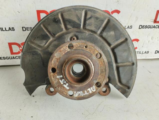 1K0407256N Mangueta delantera derecha  disponible Málaga