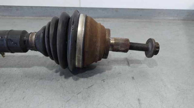 VAG 1K0407272 Semieje delantero derecho  en stock Salamanca