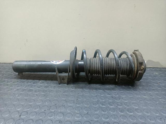 1K0412331B VAG Soporte del amortiguador delantero  en stock Córdoba