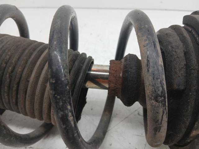 1K0412331C Soporte del amortiguador delantero comprar Girona