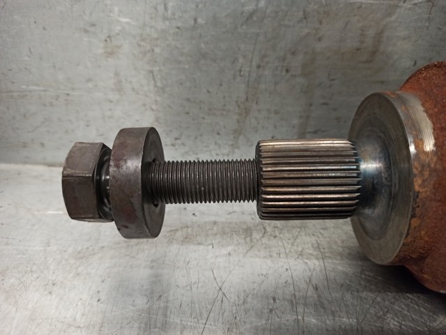 1K0501203F VAG Semieje trasero izquierdo  en stock Córdoba