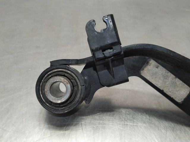 1K0505323P Brazo superior de suspensión trasera izquierdo/derecho  comprar en Pontevedra