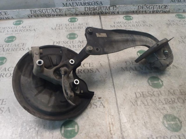 1K0505436P Mangueta trasera derecha  en stock Sabadell