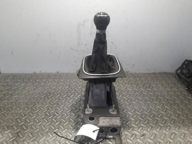 1K0711091A Cubierta de la consola de la palanca de cambios automática  en stock Castellón