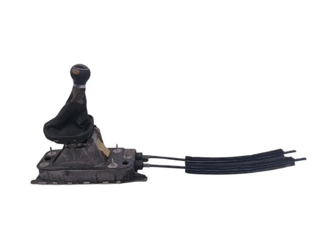1K0711091A Cubierta de la consola de la palanca de cambios automática  en stock Sabadell