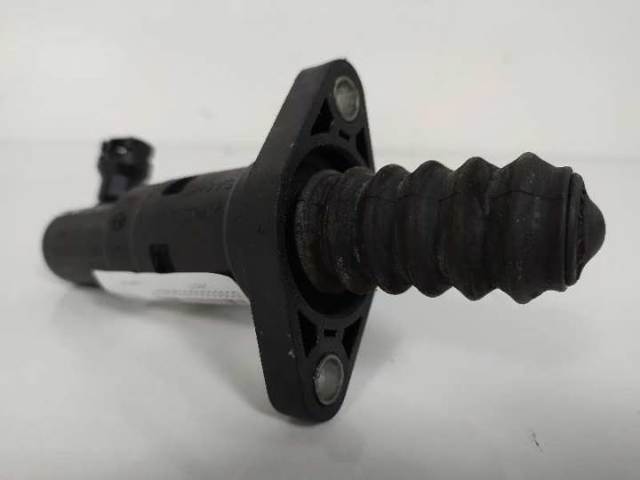 1K0721261Q Bombin de embrague comprar Girona