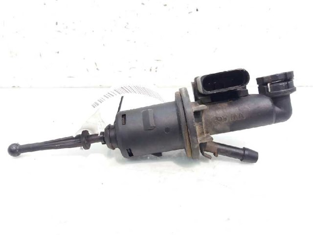 VAG 1K0721388F Cilindro maestro de embrague  en stock Valencia