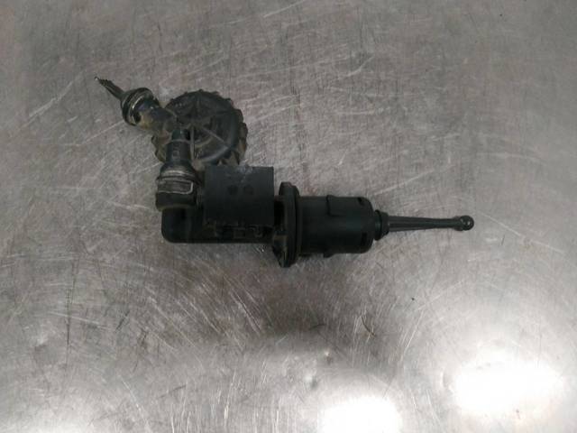 Cilindro maestro de embrague Seat Leon 2 1P1