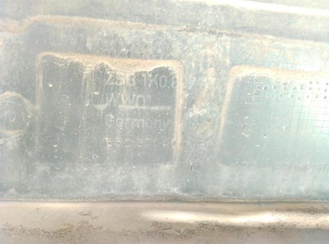 Parachoques delantero Volkswagen Golf 5 1K1