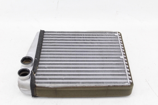 1K0819031A Radiador calefacción  en stock Sabadell
