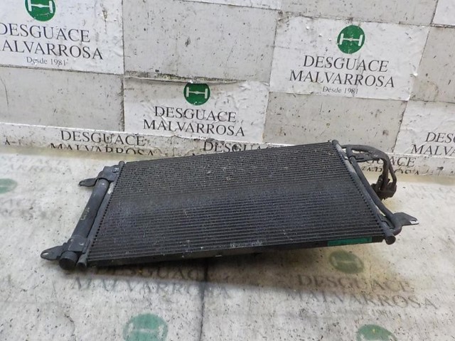 VAG 1K0820411AC Condensador de aire acondicionado  disponible España