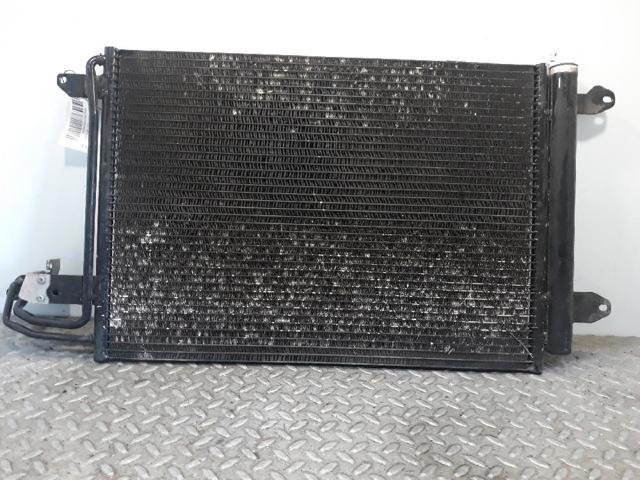 1K0820411AD Condensador aire acondicionado  en stock Sabadell