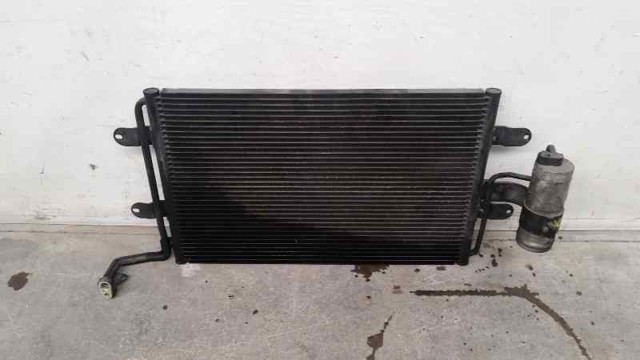 VAG 1K0820411AH Condensador aire acondicionado  en stock Valencia