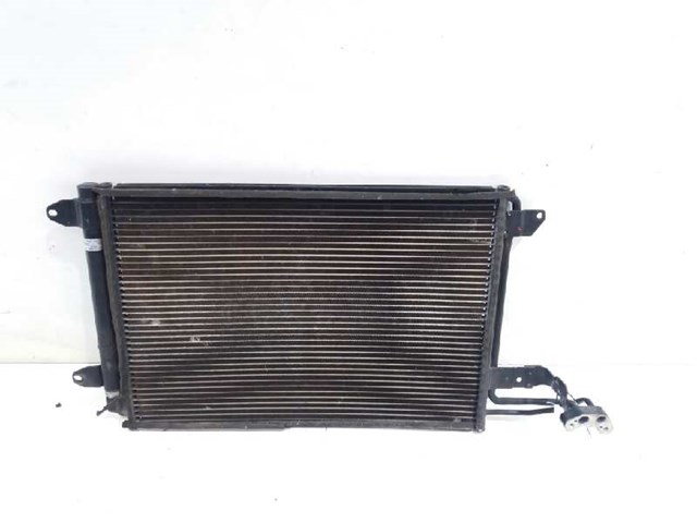 VAG 1K0820411AK Condensador aire acondicionado  en stock Terrassa