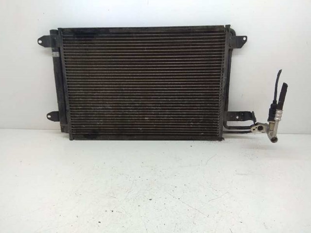Condensador / radiador  aire acondicionado para volkswagen golf v 1K0820411G