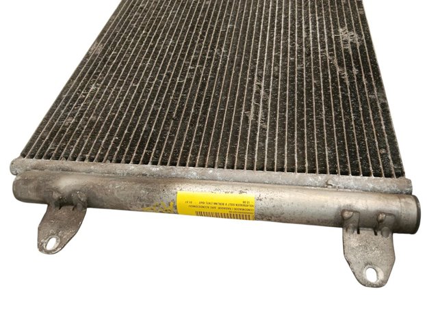 1K0820411N Condensador aire acondicionado  en stock Sabadell