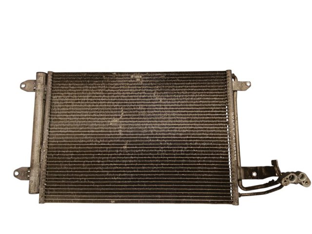 VAG 1K0820411N Condensador aire acondicionado  en stock Salamanca