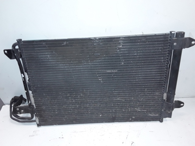 VAG 1K0820411P Condensador aire acondicionado  en stock Salamanca