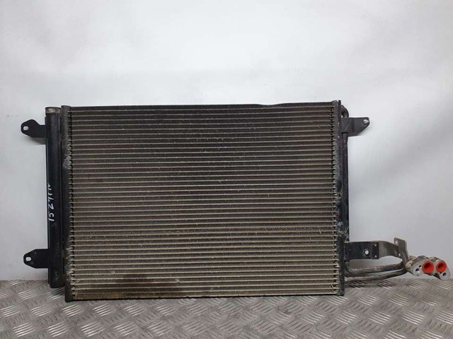 1K0820411S Condensador aire acondicionado  en stock Sabadell