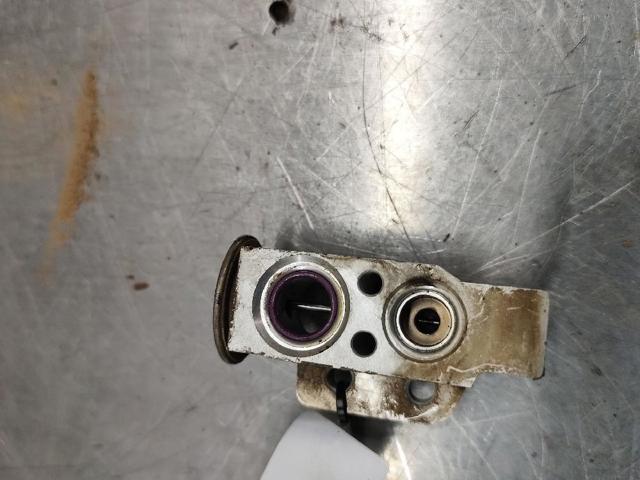 Válvula TRV, aire acondicionado  1K0820679 VAG