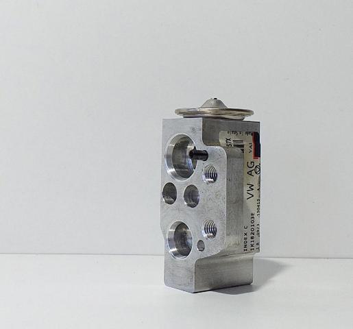 VAG 1K0820679 Válvula TRV del aire acondicionado  en stock Salamanca