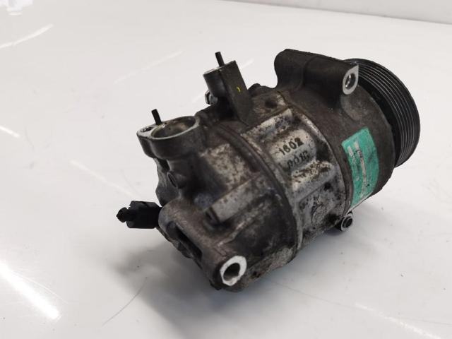 VAG 1K0820808F Compresor de aire acondicionado  en stock Valencia