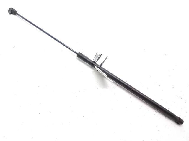 VAG 1K0823359A Amortiguador de capó  en stock Salamanca