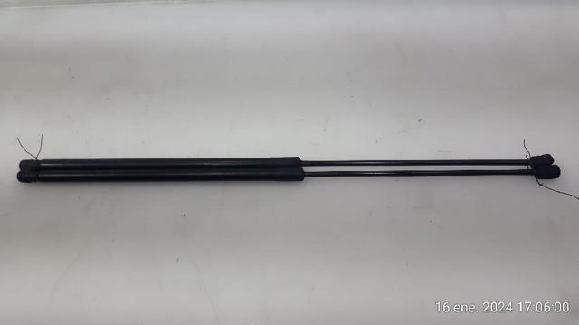 VAG 1K0823359A Amortiguador de capó  en stock Salamanca