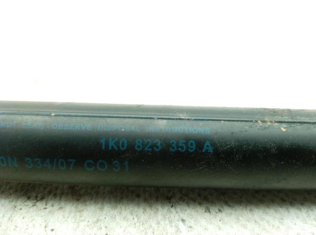 1K0823359A VAG Amortiguador de capó comprar Madrid