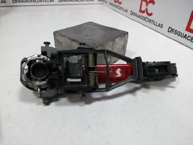 1K0837886A Soporte de manija exterior de puerta delantera derecha comprar Almería