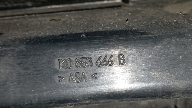 VAG 1K0853666B Tapa de rejilla de faro antiniebla delantero derecho  en stock Terrassa