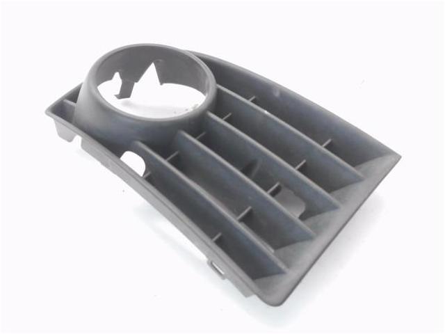 1K0853666B VAG Tapa de rejilla de faro antiniebla delantero derecho  comprar en Oviedo