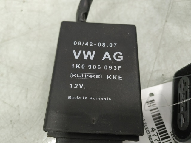 VAG 1K0906093F Módulo de control del motor de la bomba de combustible  comprar en Ponferrada