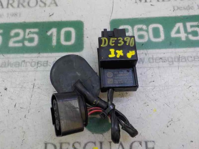 1K0906093J Módulo de control del motor de la bomba de combustible  comprar en Reus