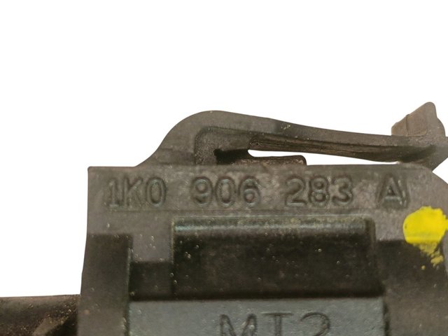 1K0906283 VAG Válvula solenoide de control de la mariposa de aire secundario  disponible Alicante