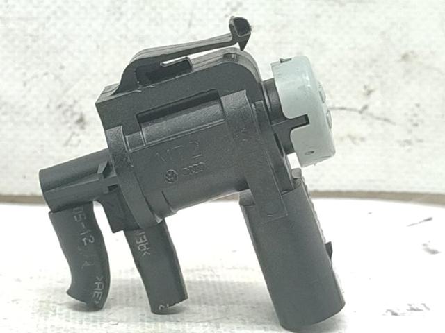 1K0906283A VAG Válvula solenoide de control de la mariposa de aire secundario  disponible Ourense