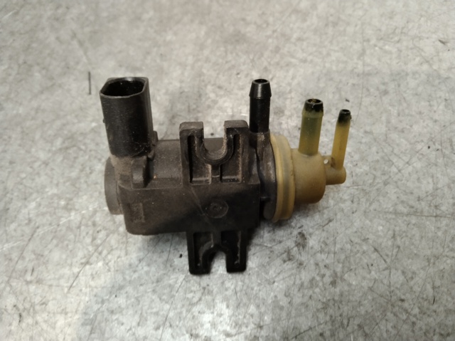 1K0906627B VAG Válvula solenoide de control de presión de sobrealimentación  comprar en Oviedo