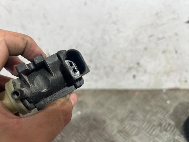 1K0906627B VAG Válvula solenoide de control de presión de sobrealimentación comprar Bilbao