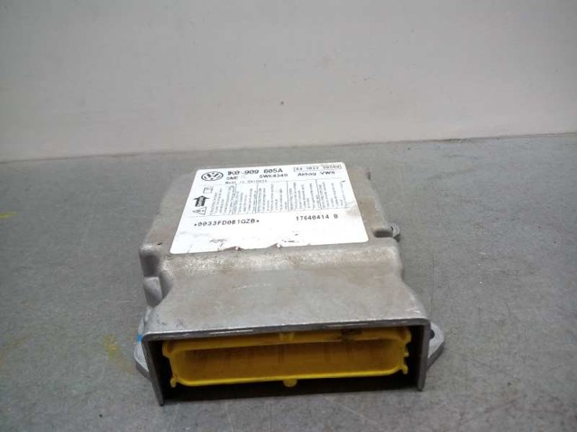 1K0909605A Módulo de control de airbag  disponible Málaga