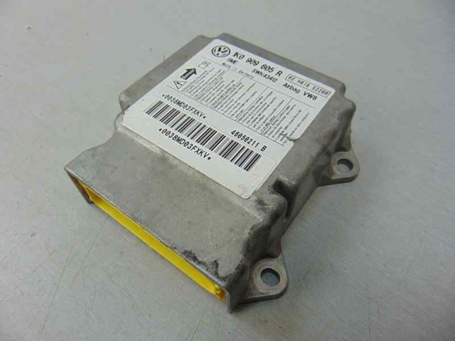 1K0909605R Módulo de control de airbag  disponible Utrera