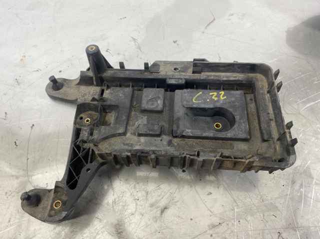 VAG 1K0915333 Soporte de batería  en stock Valencia