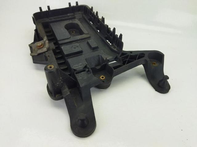 Montaje De Bateria (Soporte) Volkswagen Caddy 3 2KB, 2KJ, 2CB, 2CJ