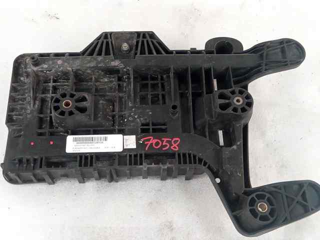 VAG 1K0915333 Soporte de batería comprar Barcelona