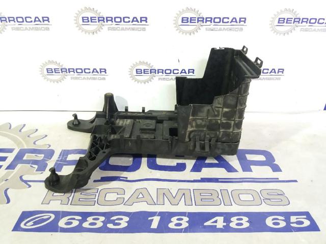Montaje De Bateria (Soporte) Volkswagen Caddy 3 2KB, 2KJ, 2CB, 2CJ