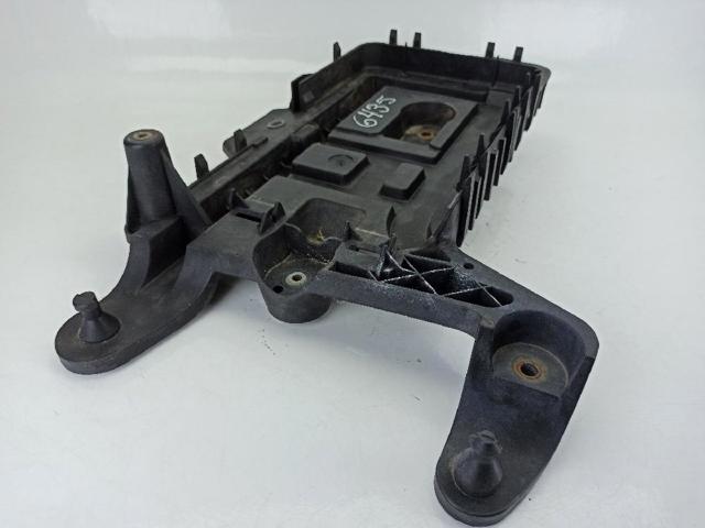 Montaje De Bateria (Soporte) Volkswagen Caddy 3 2KB, 2KJ, 2CB, 2CJ