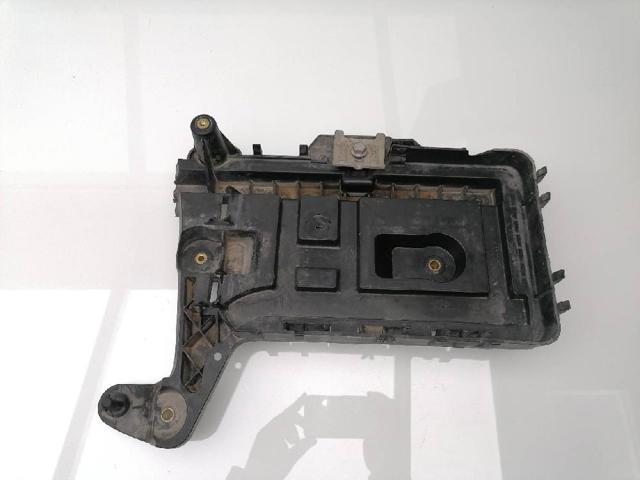Montaje De Bateria (Soporte) Volkswagen Caddy 3 2KB, 2KJ, 2CB, 2CJ